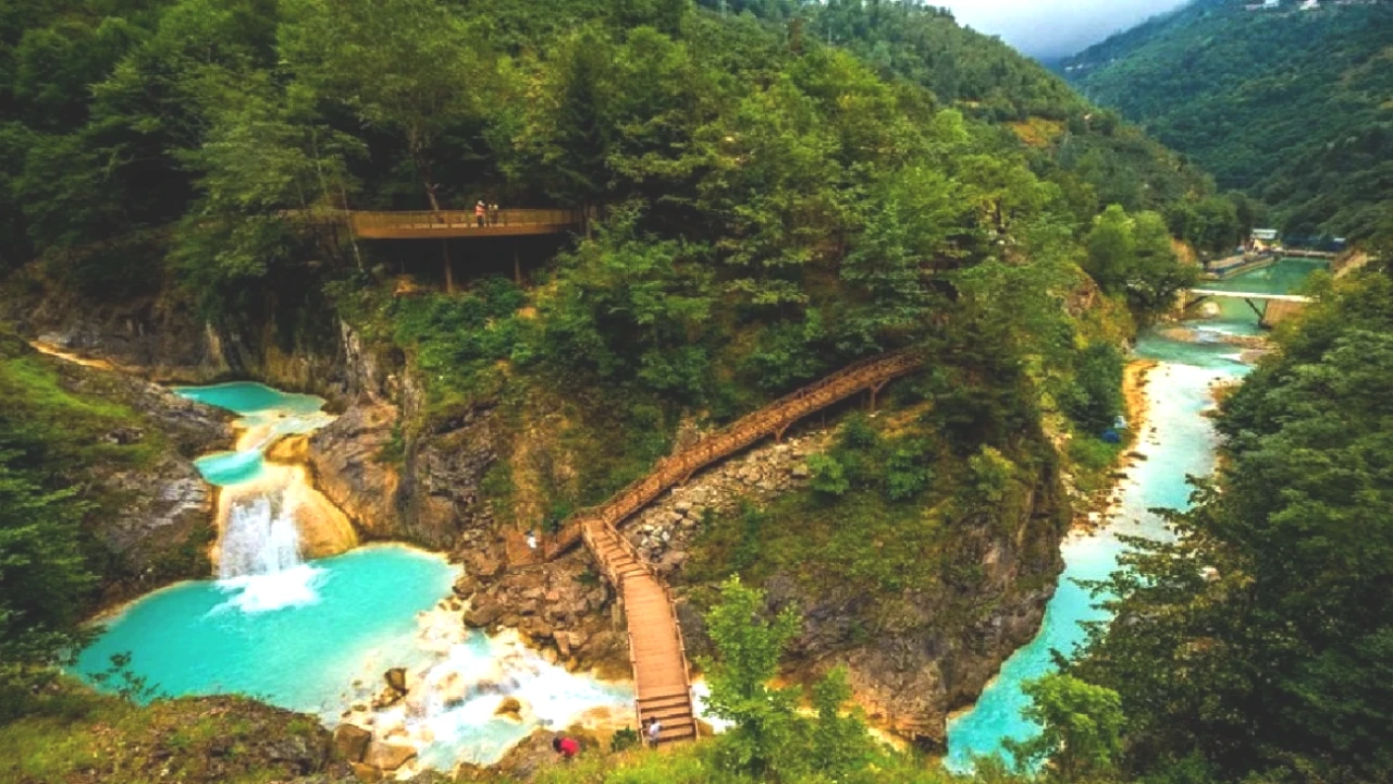 Karadeniz’in Büyüleyici Mavisi Yeniden Gözler Önünde! İşte Eşsiz Güzellikler