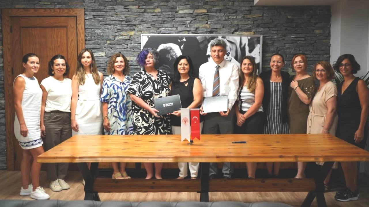 Bornova’da Kadınların Güçlenmesi İçin Haklarıyla Yeni Bir Dönem!