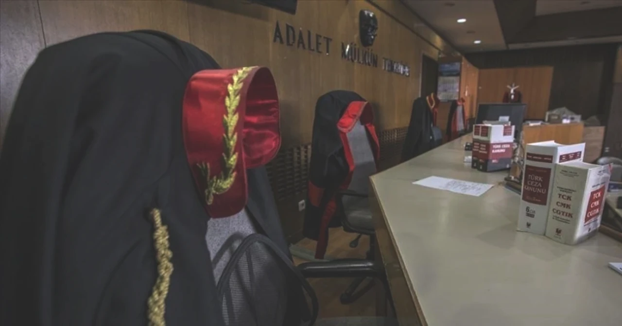 2025 Adli Tatil Takvimi: Mahkemeler Ne Zaman Açılacak?