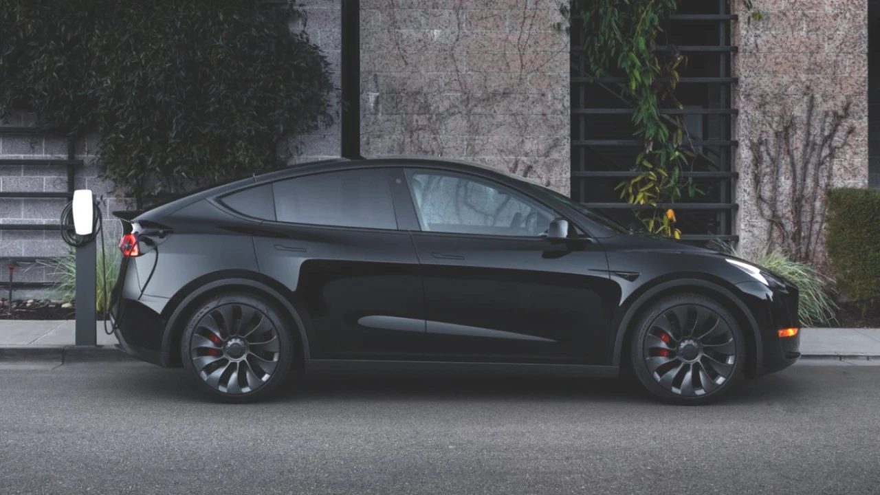Gazeteci Şikayet Etti, Bakanlık Tesla Galerisine Rekor Cezayı Kesin! İşte Fahiş Fiyat Detayları