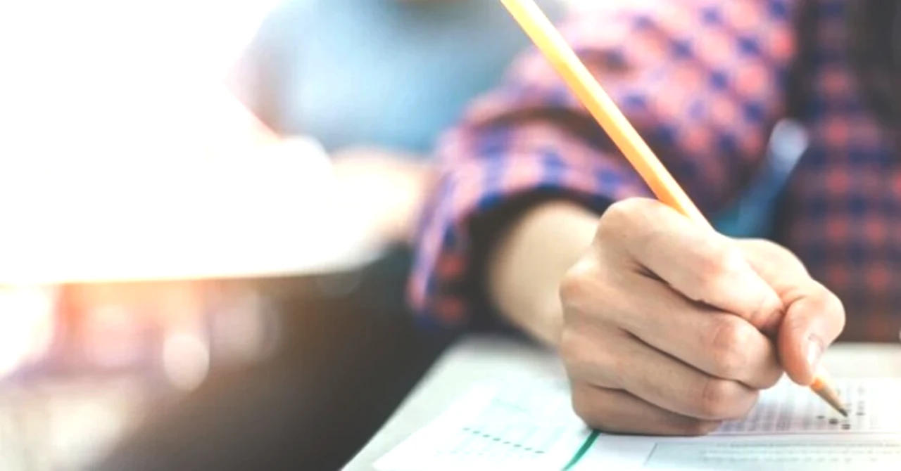 YKS 2025 Taban Puanları Açıklandı! ÖSYM'den Detaylı Başarı Sıralamaları ve Kontenjanlar