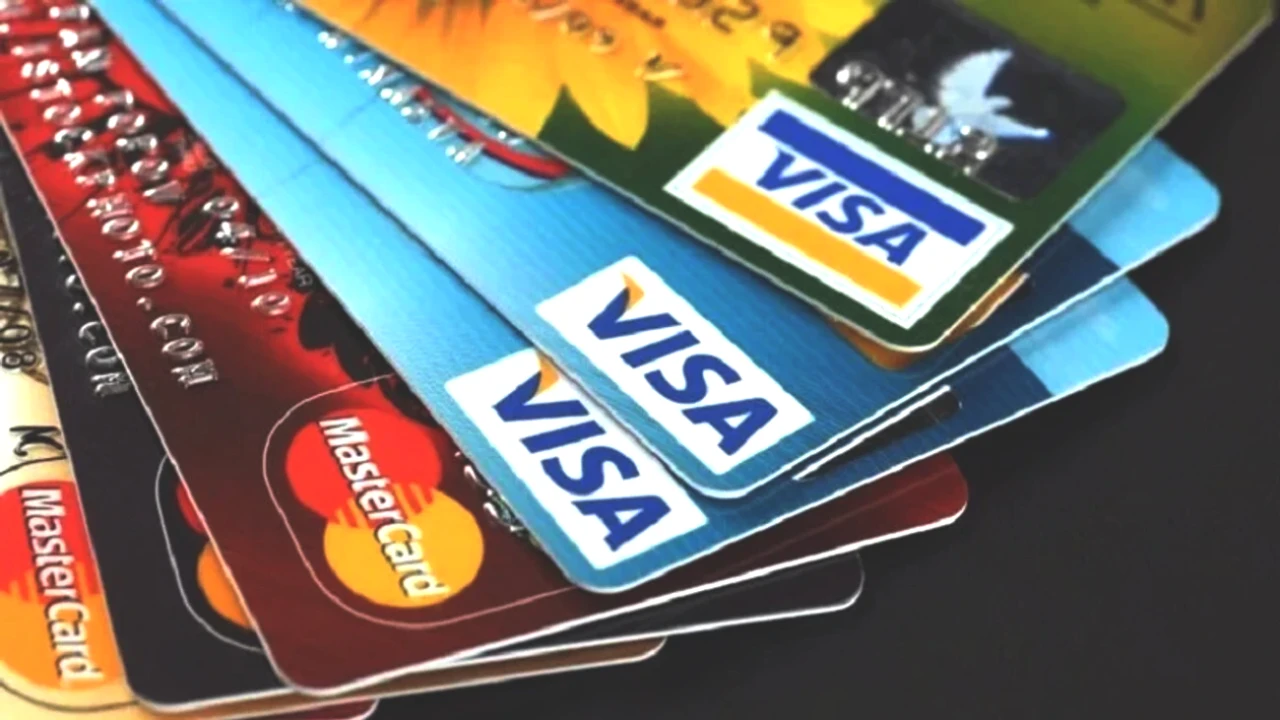 Kredi Kartlarında Dikkat Çeken Değişiklikler! Bankalardan SMS ile Bilgilendirme Geldi