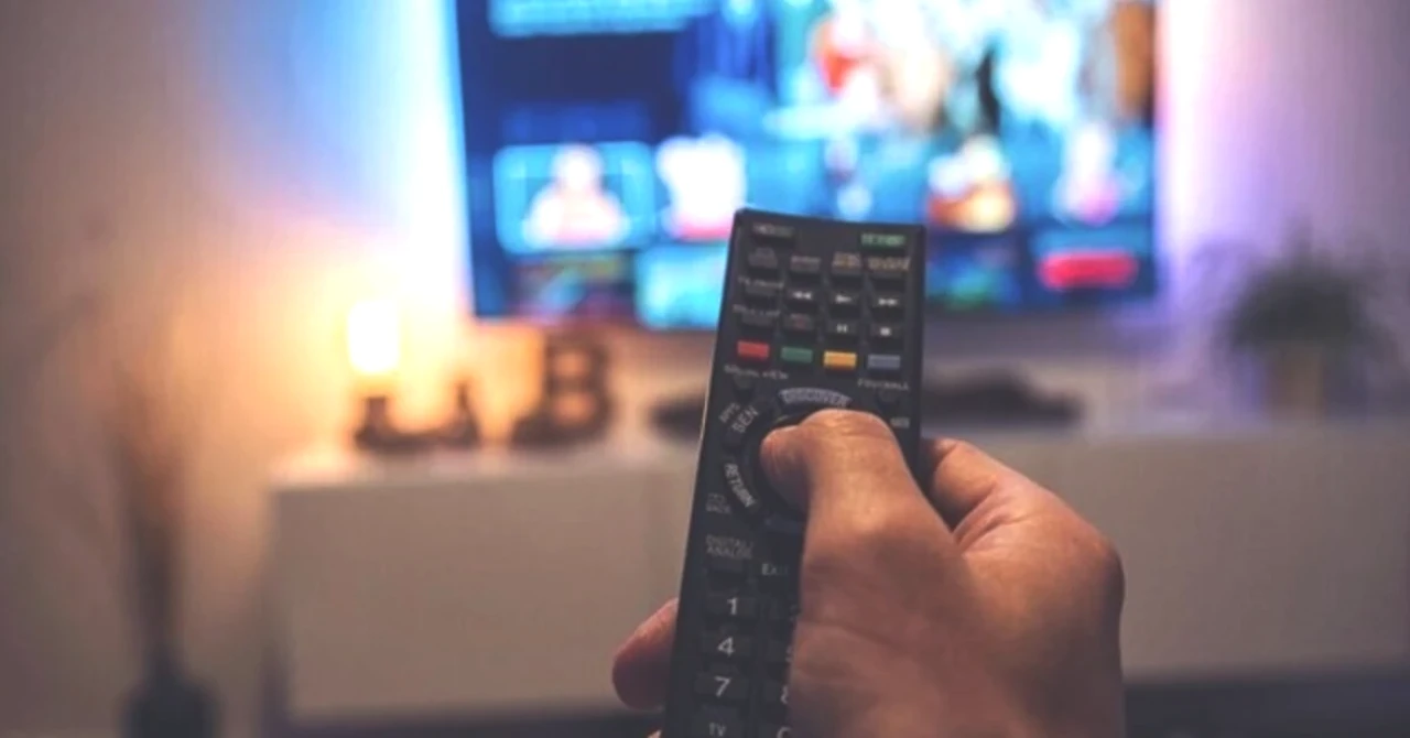 3 Ağustos 2025 Pazar TV Yayın Akışı: Bugün Hangi Programlar Dikkatinizi Çekecek?