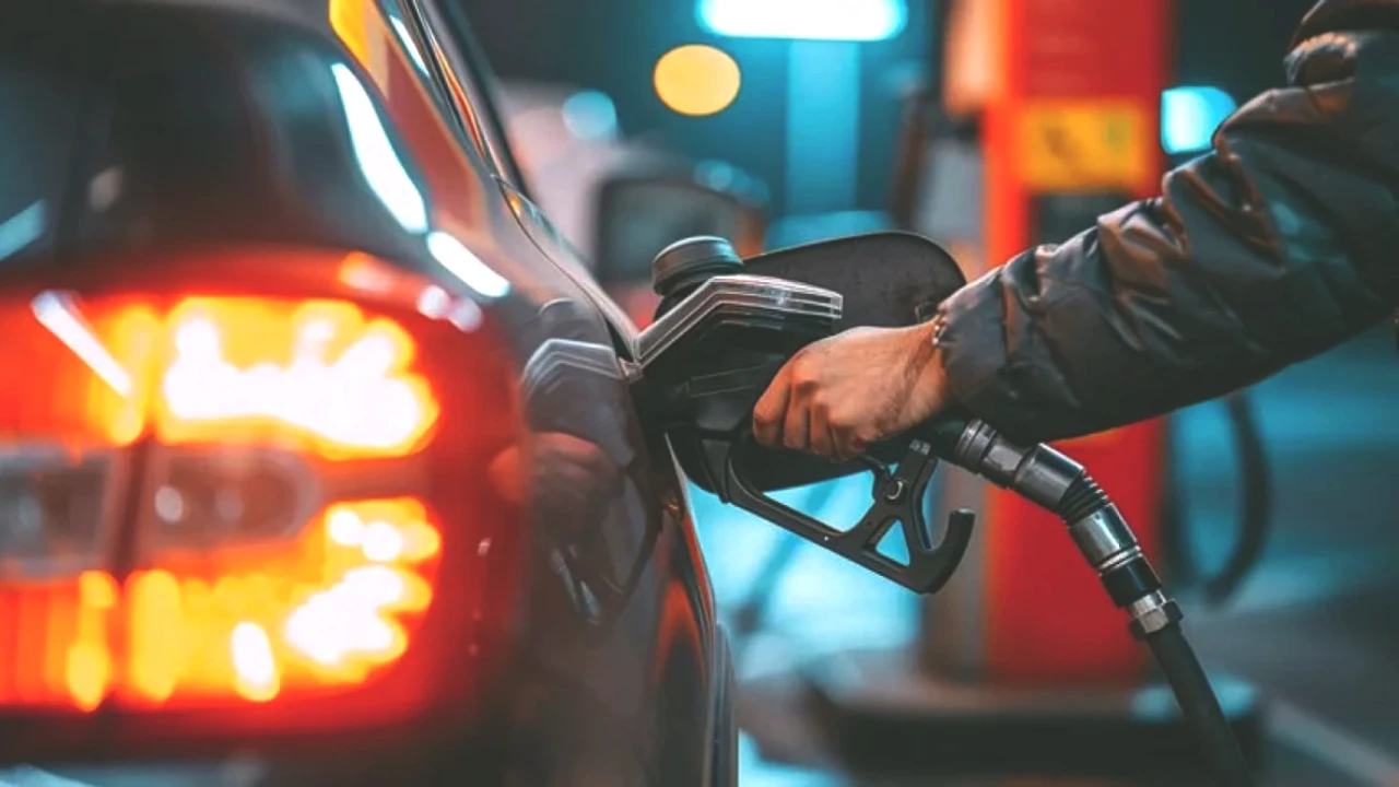 Motorine Büyük İndirim Müjdesi! 7 Ağustos Akaryakıt Fiyatları Güncellendi