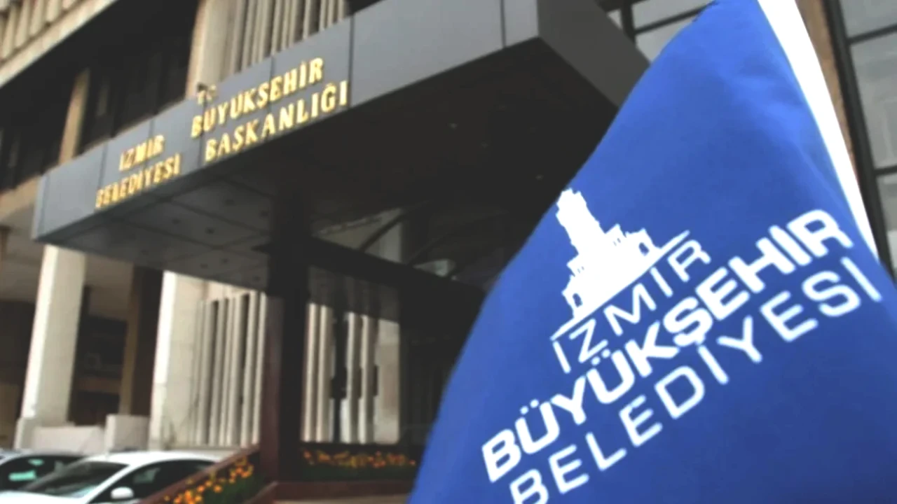 İzmir'de AK Parti İddiaları Gündemde! Büyükşehir Başkanı Cemil Tugay'dan Önemli Açıklamalar