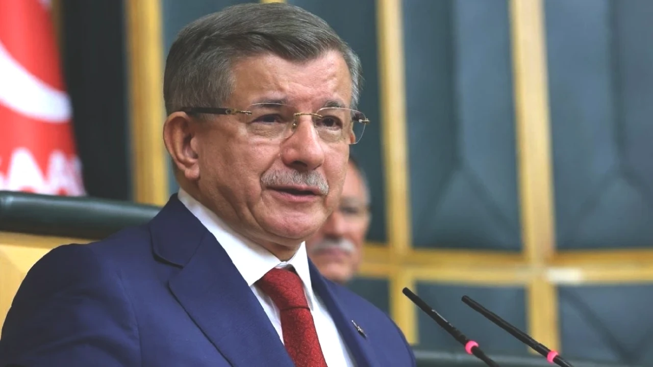 Balıkesir Depremi Sonrası Davutoğlu'ndan Acil Uyarı: Kanal İstanbul Projesi İptal Edilmeli!